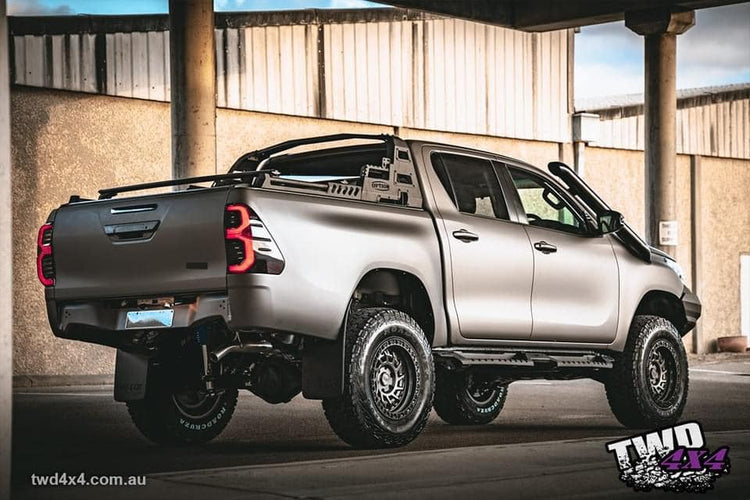 TOYOTA HILUX N80 SIDE STEPS