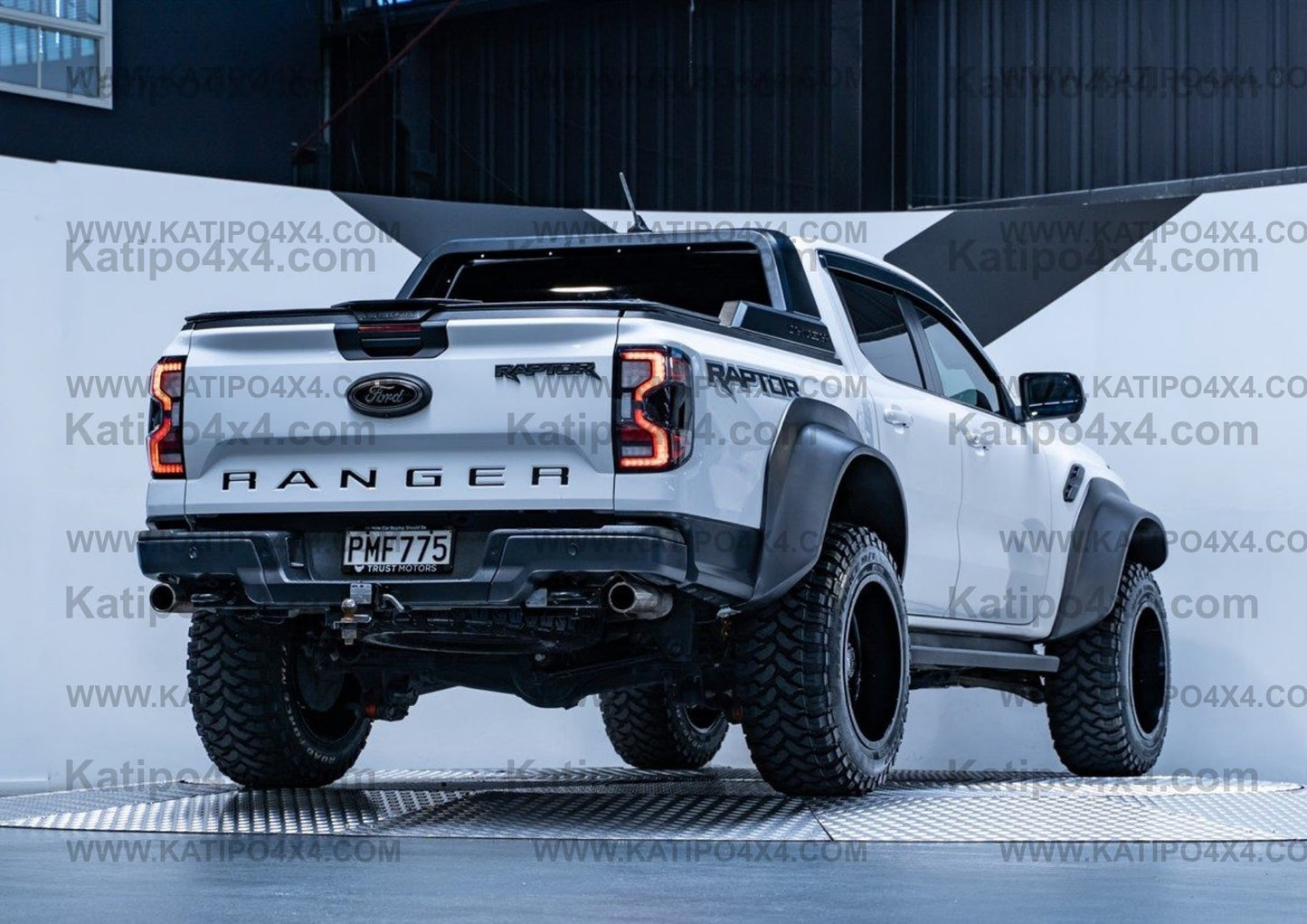 ( 19cm Wide Flares ) NEXT-GEN RANGER, RAPTOR & EVEREST - WIDE BODY FLARES (  WORLDWIDE SHIPPING  )