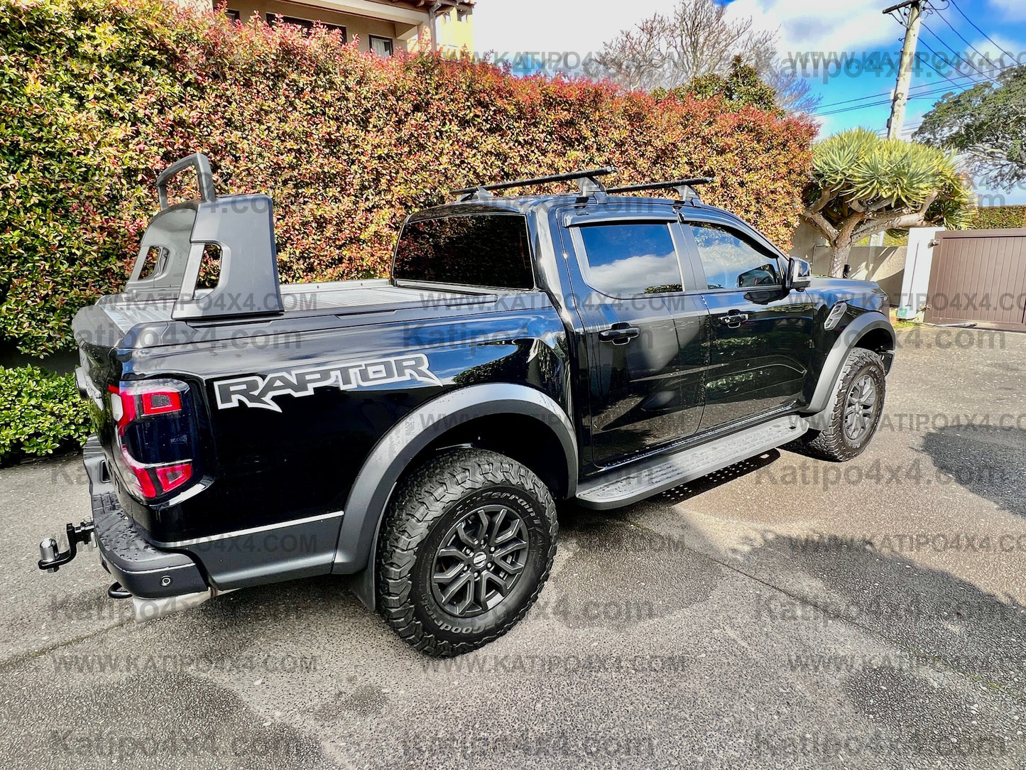 2023+ Ford Ranger Platinum & Wildtrak-X NEXT-GEN Electric roller lid and rack system ( NEW )