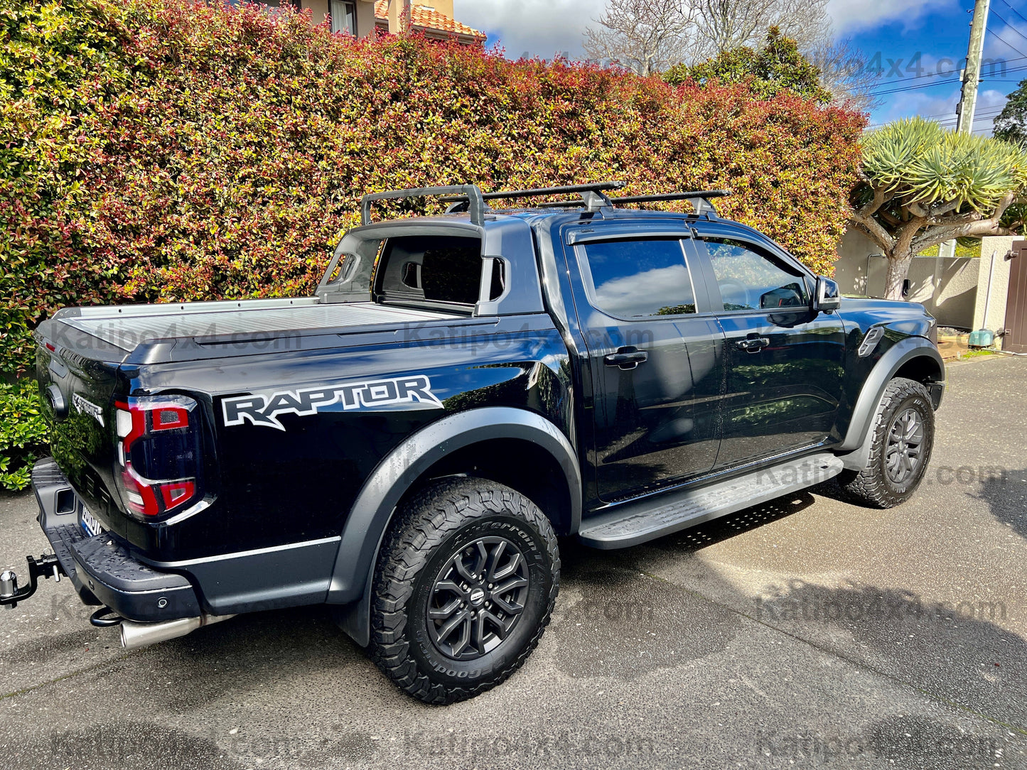 2023+ Ford Ranger Platinum & Wildtrak-X NEXT-GEN Electric roller lid and rack system ( NEW )