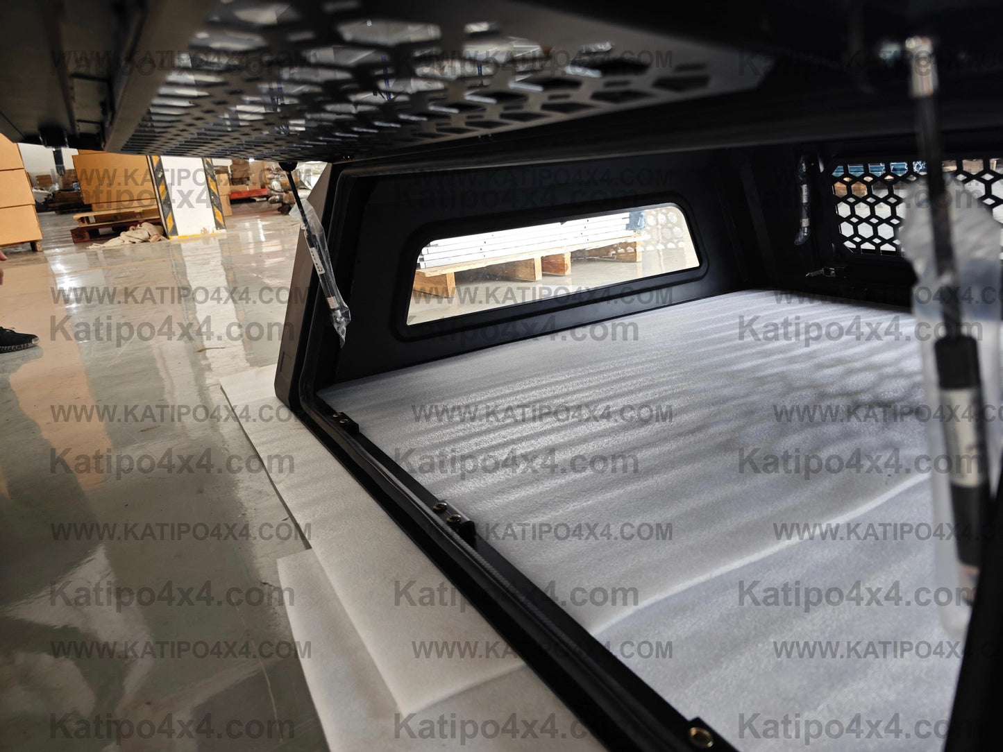 PREMIUM ALUMINIUM CANOPY - NEXT-GEN 2022+ FORD RANGER & RAPTOR - NEW 2026 Design