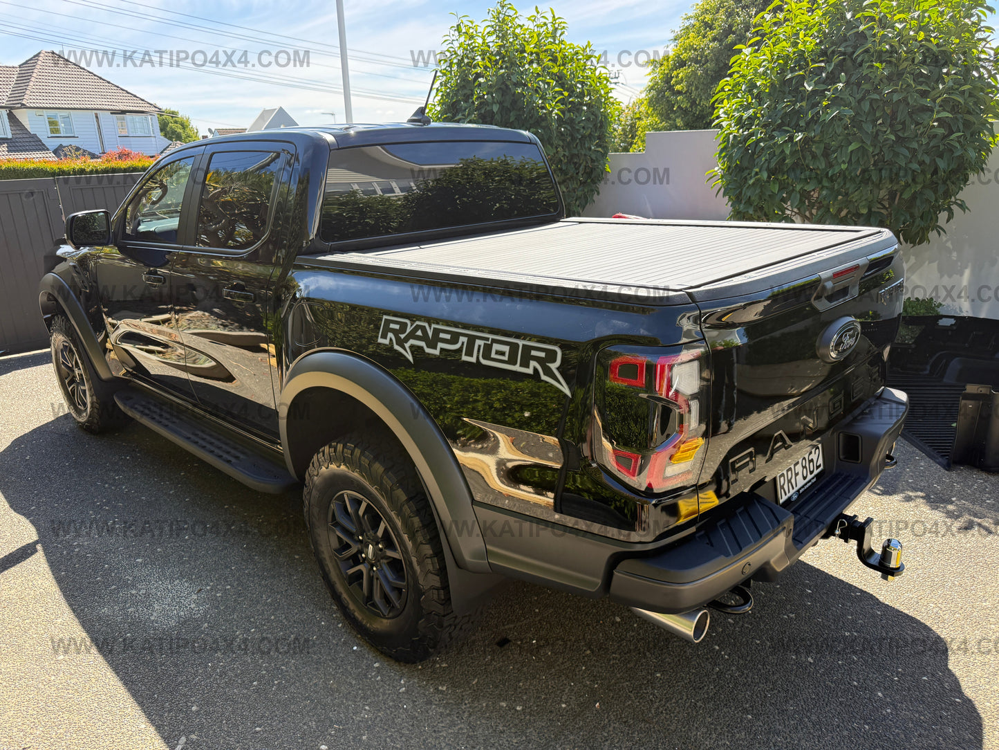 2022+ NEXT-GEN FORD RANGER & RAPTOR ELECTRIC ROLLER LID IN BLACK: FREE FITTING OR SHIPPING IN NZ