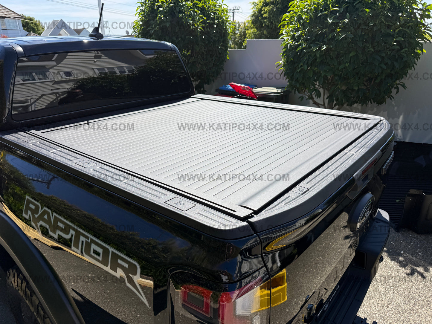 2022+ NEXT-GEN FORD RANGER & RAPTOR ELECTRIC ROLLER LID IN BLACK: FREE FITTING OR SHIPPING IN NZ