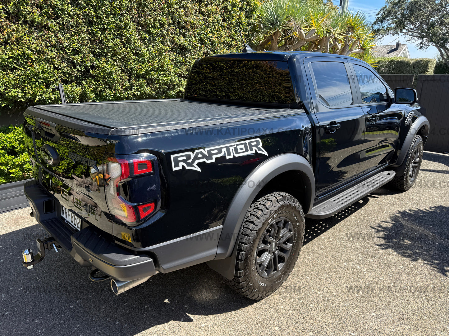 2022+ NEXT-GEN FORD RANGER & RAPTOR ELECTRIC ROLLER LID IN BLACK: FREE FITTING OR SHIPPING IN NZ