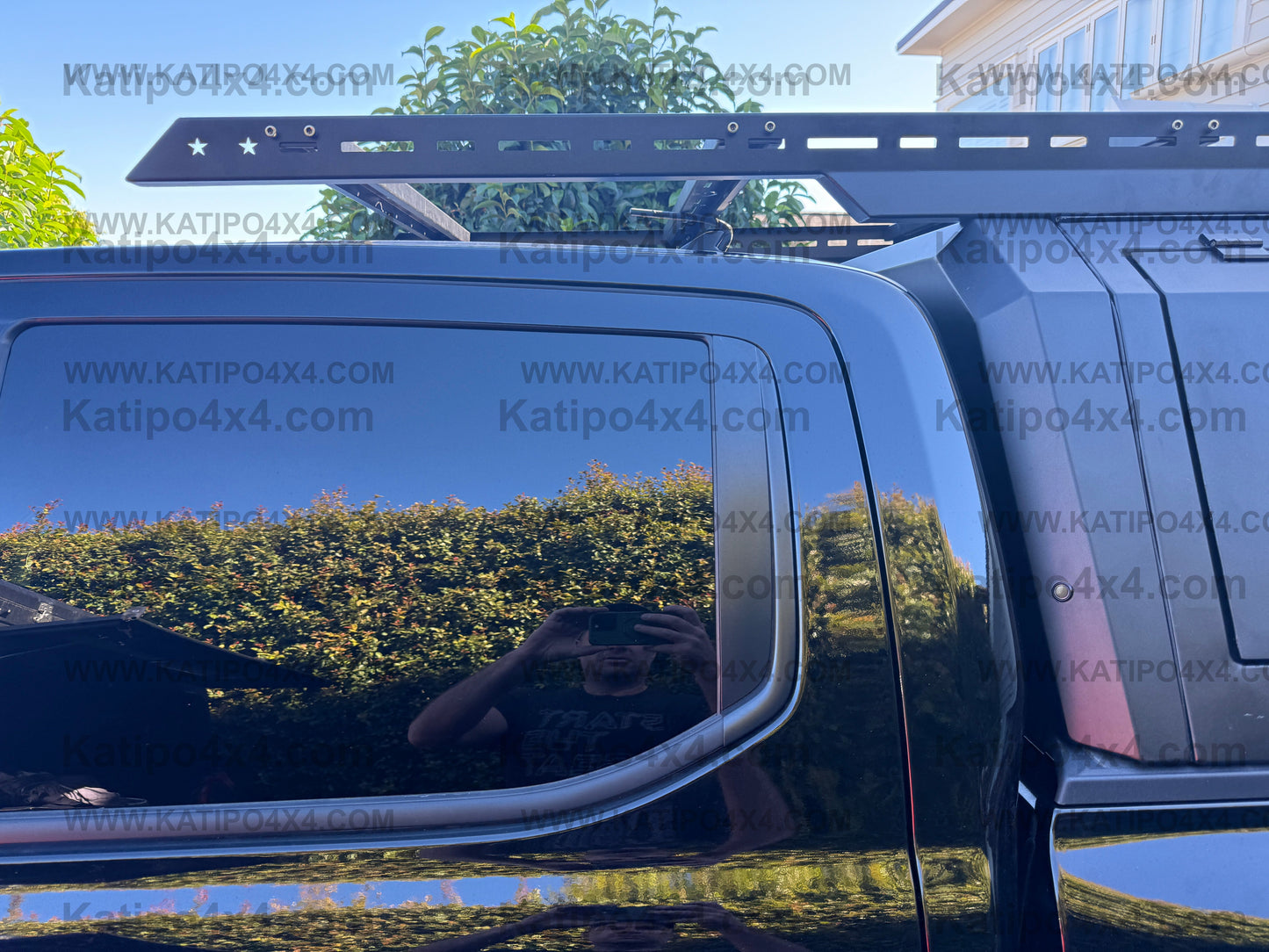 NEXT-GEN 2022+ FORD RANGER & RAPTOR  Tradesman’s Aluminium Canopy With Central locking & Roof Rack