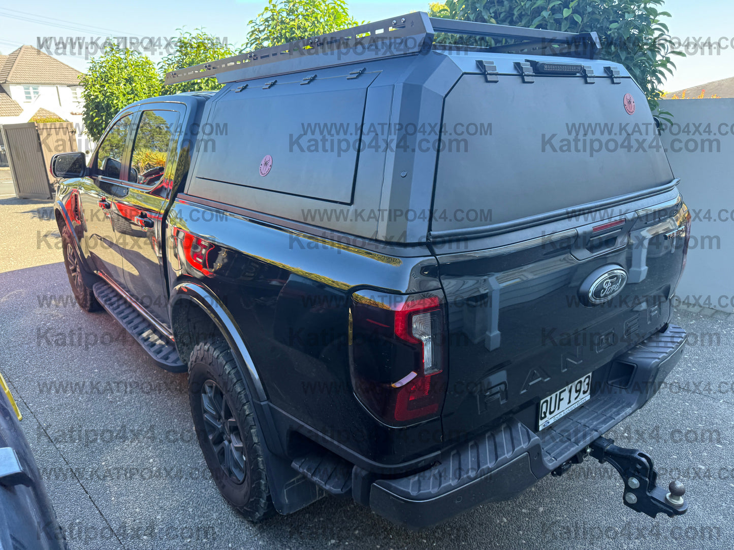 NEXT-GEN 2022+ FORD RANGER & RAPTOR  Tradesman’s Aluminium Canopy With Central locking & Roof Rack