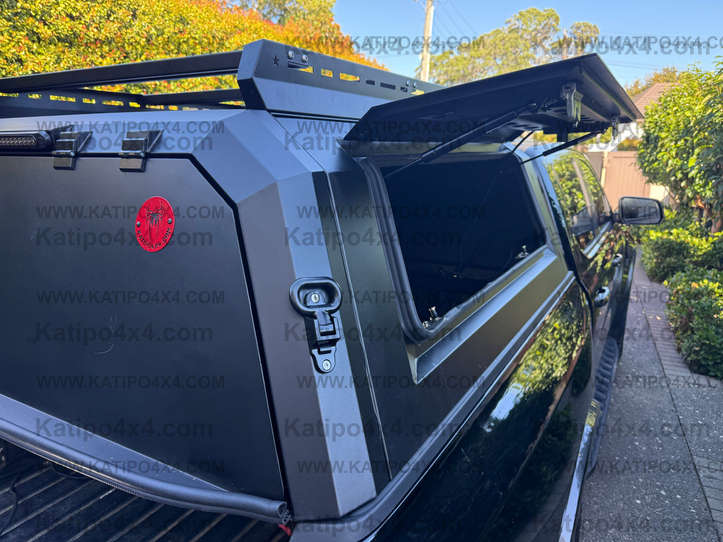 NEXT-GEN 2022+ FORD RANGER & RAPTOR  Tradesman’s Aluminium Canopy With Central locking & Roof Rack