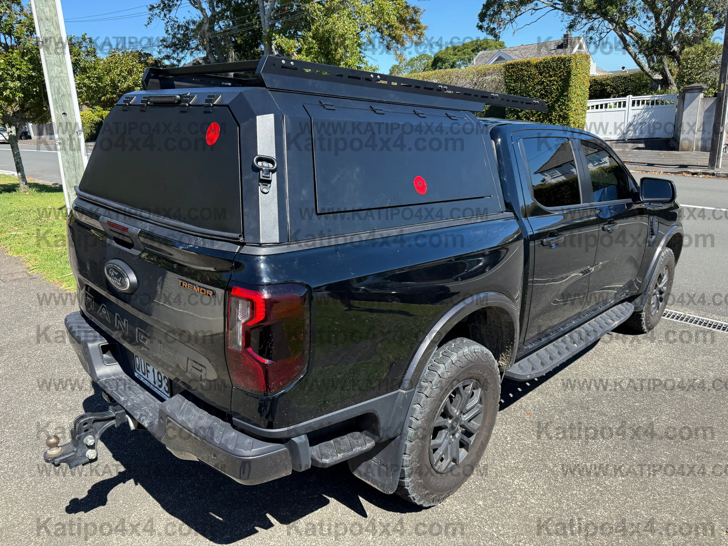 NEXT-GEN 2022+ FORD RANGER & RAPTOR  Tradesman’s Aluminium Canopy With Central locking & Roof Rack