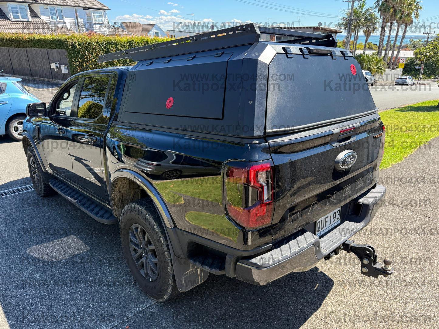NEXT-GEN 2022+ FORD RANGER & RAPTOR  Tradesman’s Aluminium Canopy With Central locking & Roof Rack