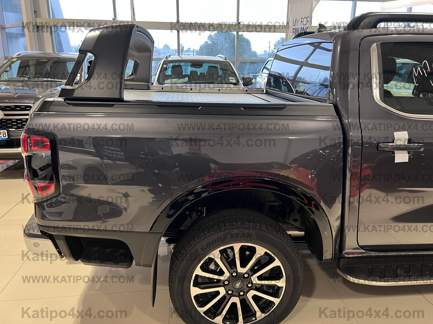 2023+ Ford Ranger Platinum & Wildtrak-X NEXT-GEN Electric roller lid and rack system ( NEW )