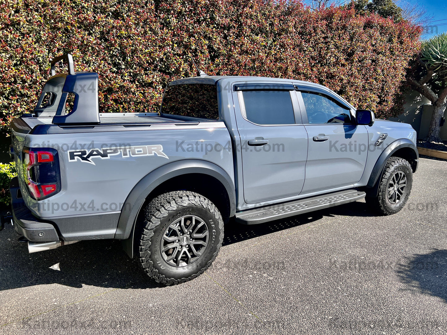 2023+ Ford Ranger Platinum & Wildtrak-X NEXT-GEN Electric roller lid and rack system ( NEW )