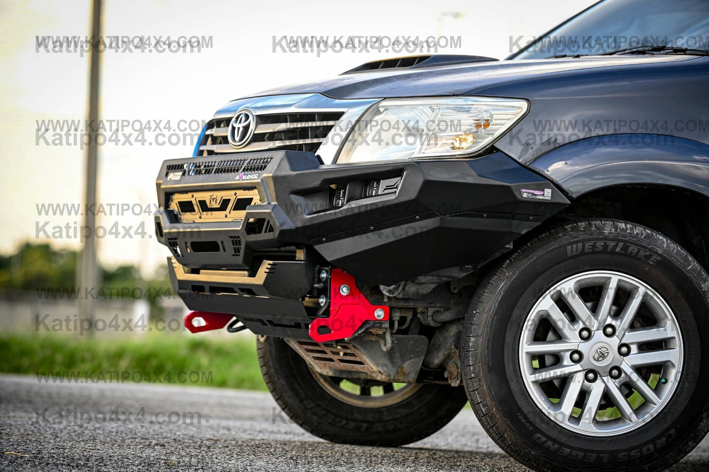 ARMANDO® Spartan Series Bull Bar to suit Toyota Hilux  2004-2015