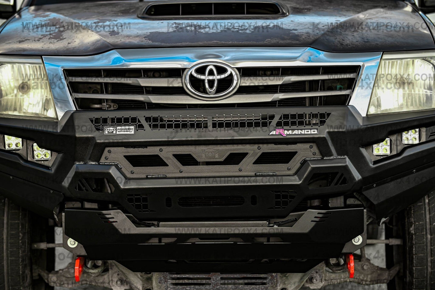 ARMANDO® Spartan Series Bull Bar to suit Toyota Hilux  2004-2015