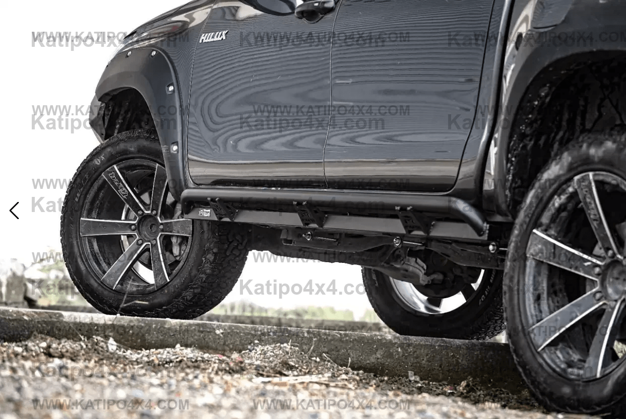 ARMANDO® Side Steps to Suit Hilux N80 2015-2025+