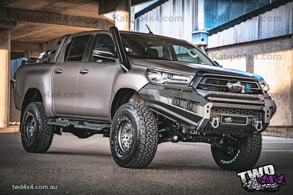 TOYOTA HILUX N80 V.2 SIDE STEPS