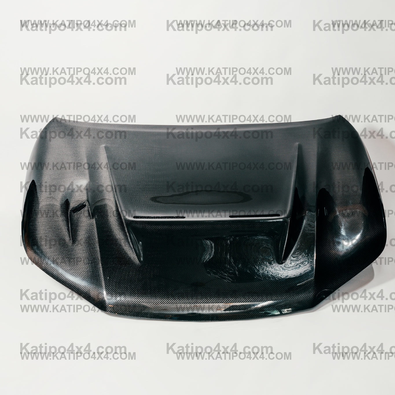 N80 TOYOTA HILUX  CARBON BONNET, TYPE - BATMASN BASIC (2015-2022)