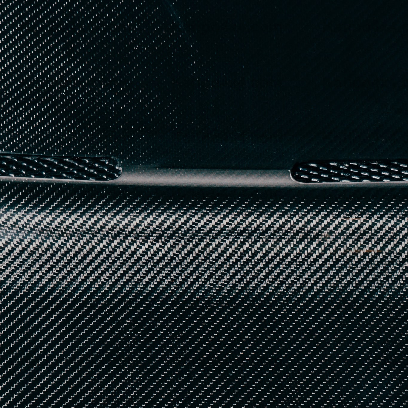 N80 TOYOTA HILUX  CARBON BONNET, TYPE - BATMAN GT (2015-2022)