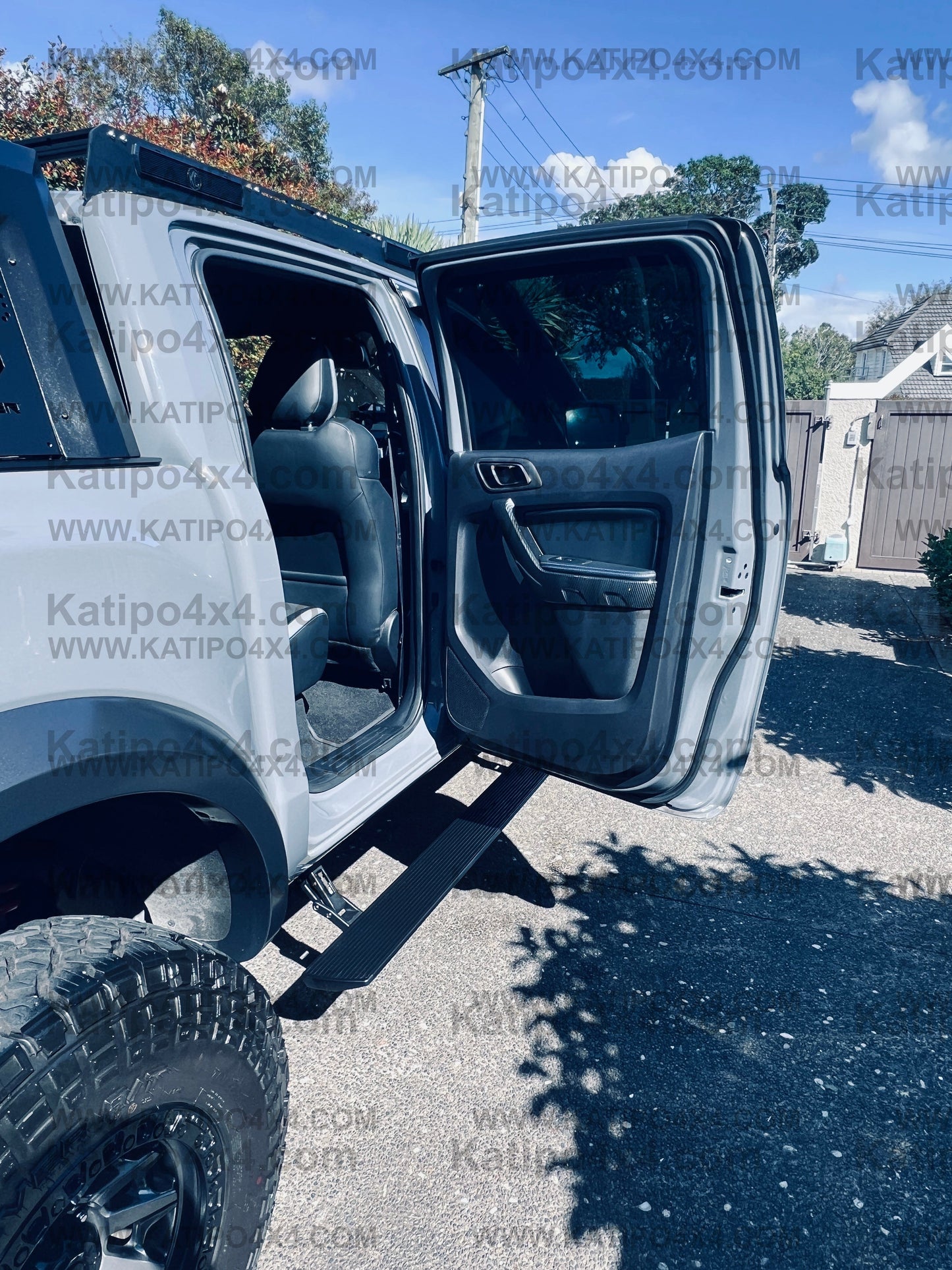 ELECTRIC POWER RETRACTABLE BOARD / FORD RANGER,  RAPTOR SIDE STEPS (2012-2025+) with LED Lights - Or NO LIGHTS