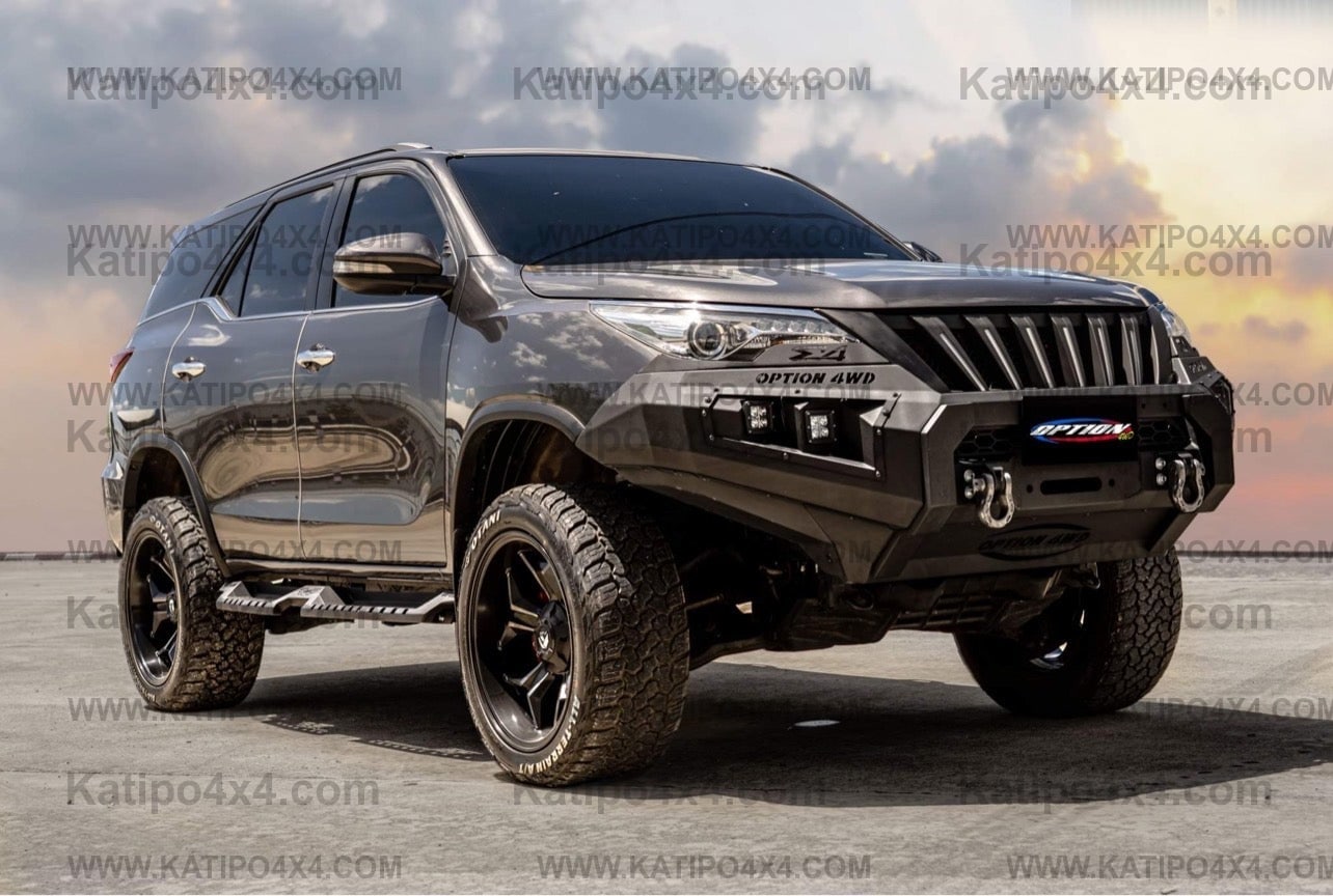 TOYOTA FORTUNER V.2 SIDE STEPS 2015-2024+