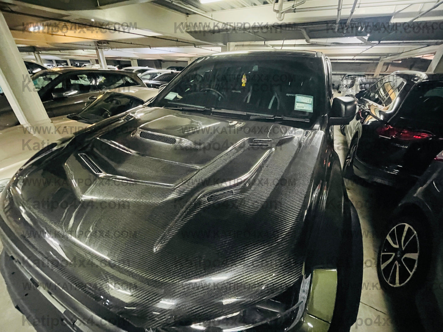 FORD RANGER, EVEREST & RAPTOR  CARBON BONNET, TYPE - STINGER WITH SCOOP (2015-2022) WORLDWIDE SHIPPING