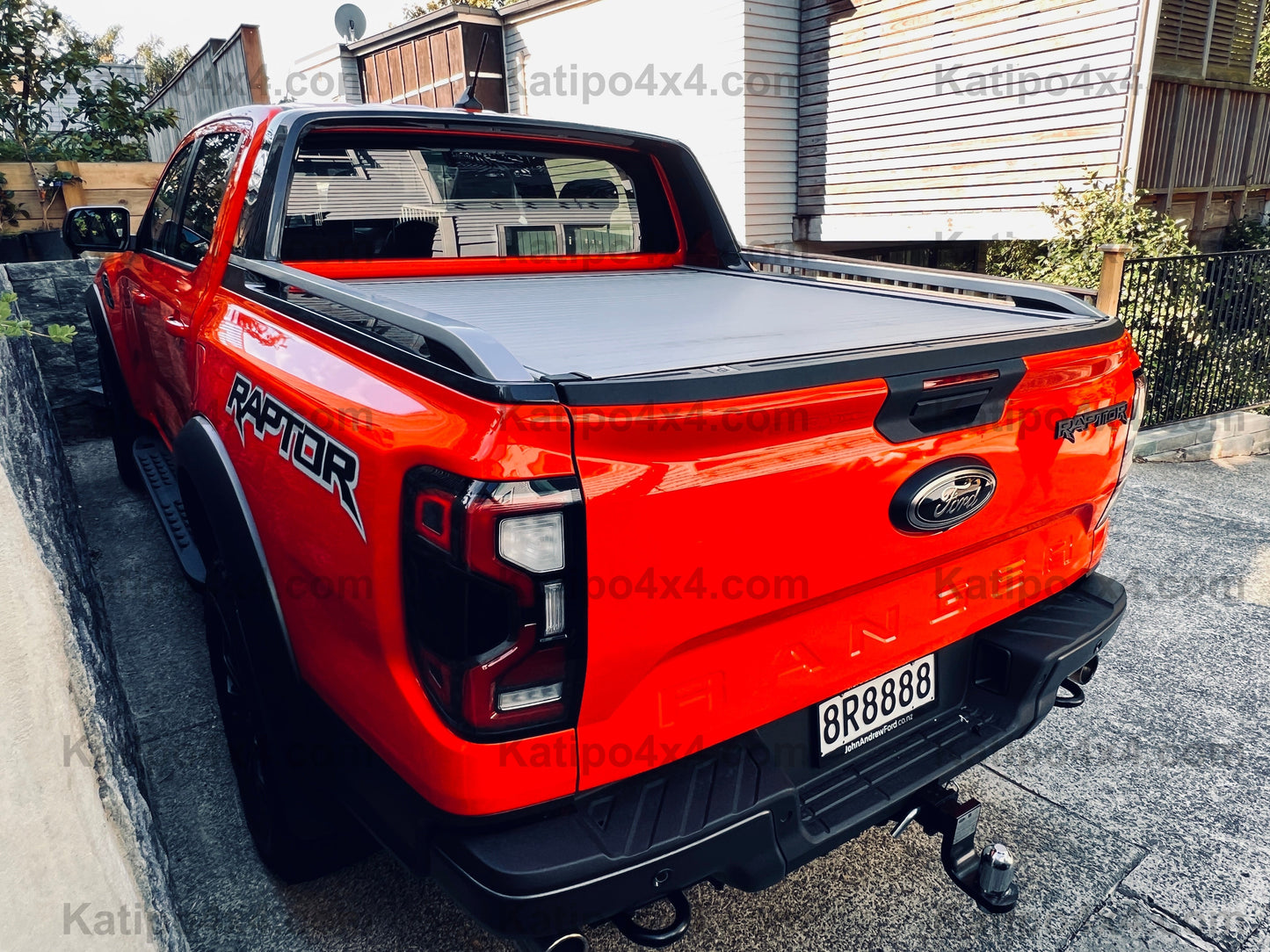 2022+ NEXT-GEN FORD RANGER & RAPTOR ELECTRIC ROLLER LID SPORTS BAR. ( FREE FITTING OR SHIPPING )