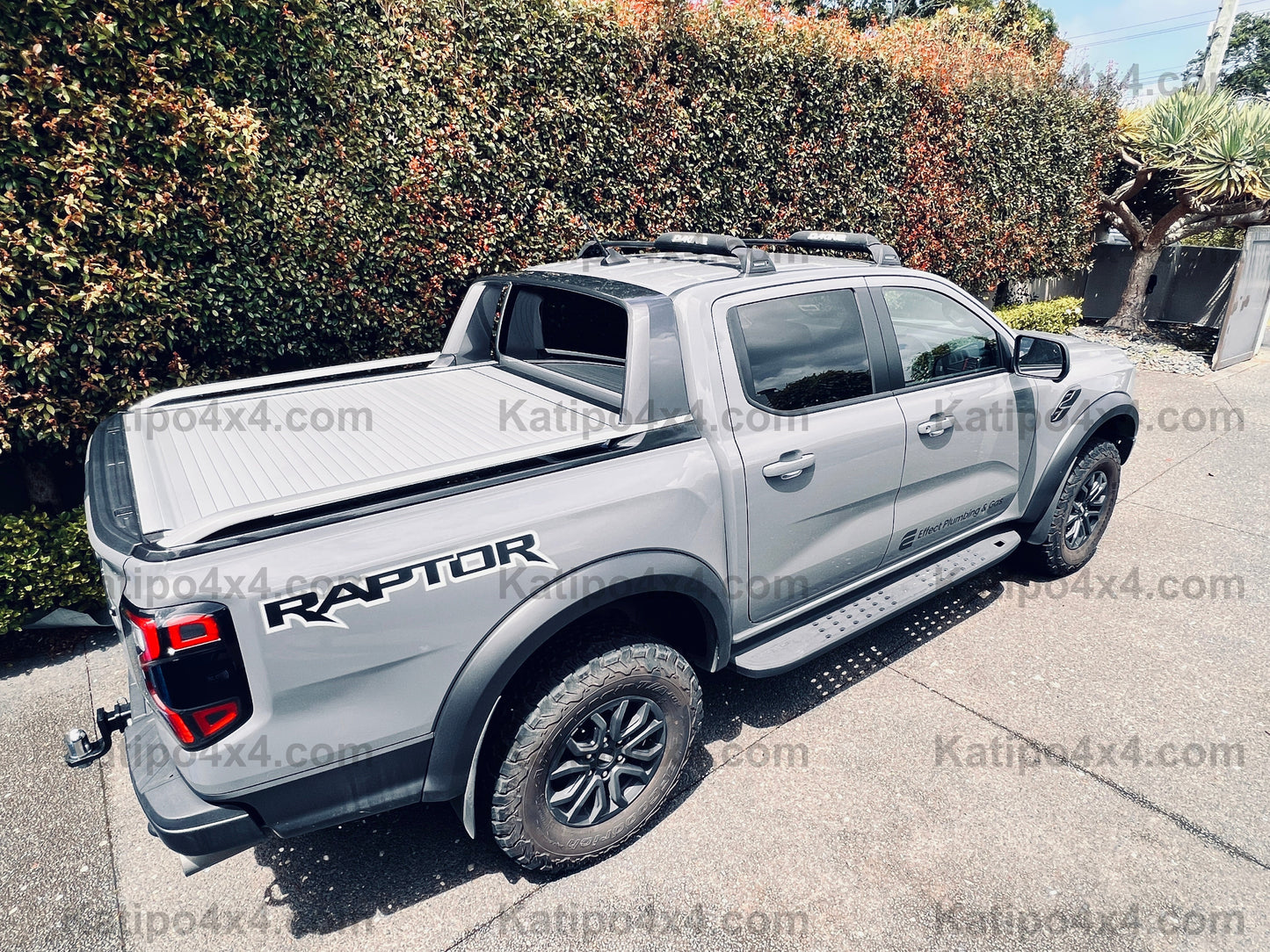 2022+ NEXT-GEN FORD RANGER & RAPTOR ELECTRIC ROLLER LID SPORTS BAR. ( FREE FITTING OR SHIPPING )