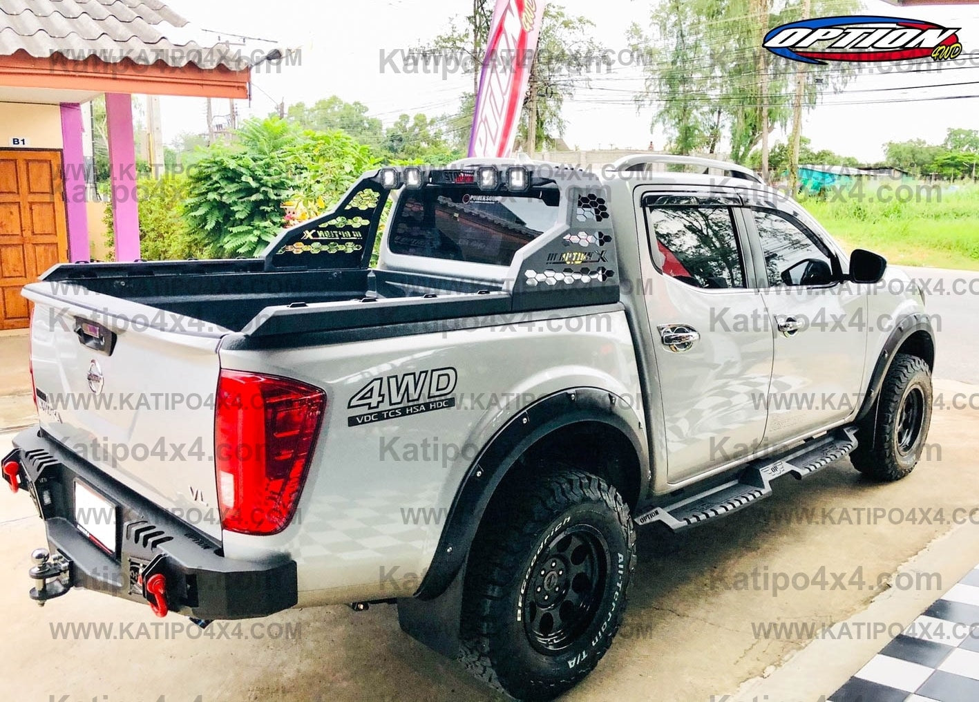 OPTION4WD - NISSAN NP300 V.2 SIDE STEPS ( 2015-2023 )